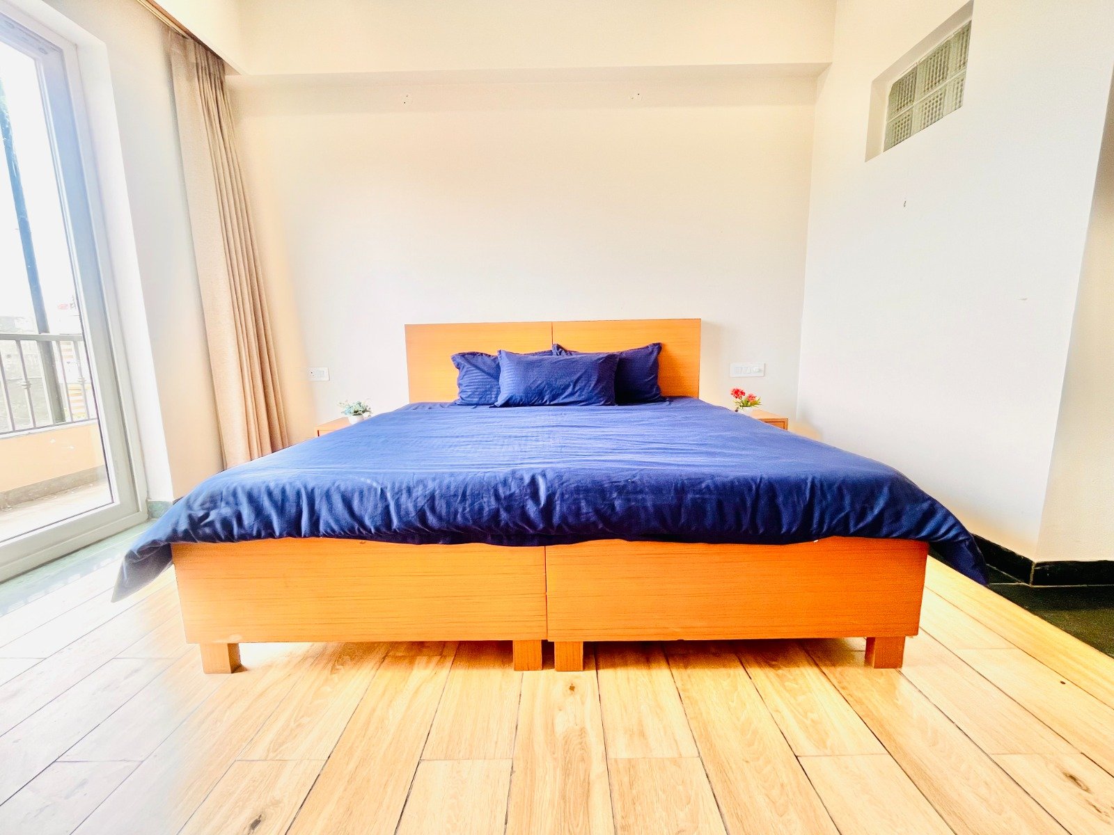 Semi Executive Room — twin beds